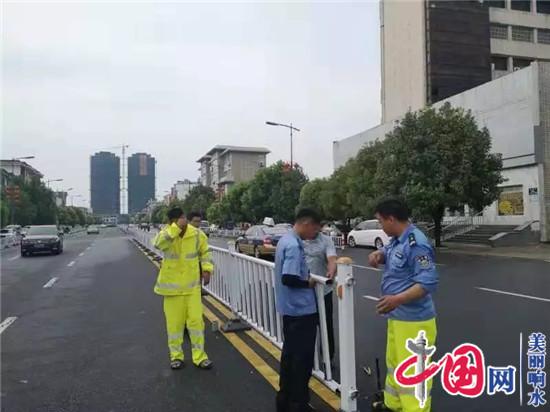 強降雨 公安局交警大隊確保交通暢通