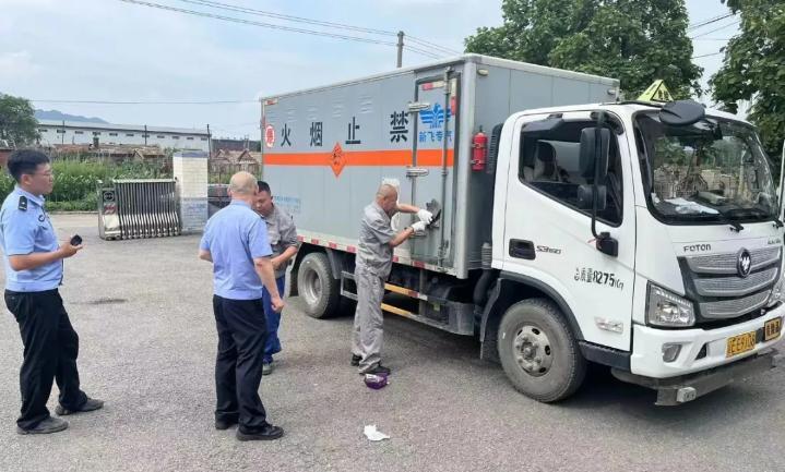 東風派出所快速排除廢棄手雷 成功消除隱患